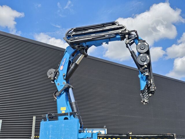 Crane truck MAN TGX 35.480 8x4-4 / HMF 85 t/m + JIB / WINCH