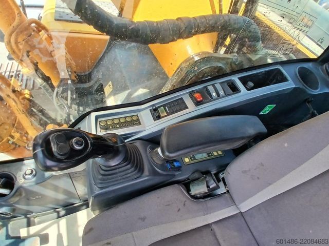 Kettenbagger HYUNDAI R 300 NLC-9A