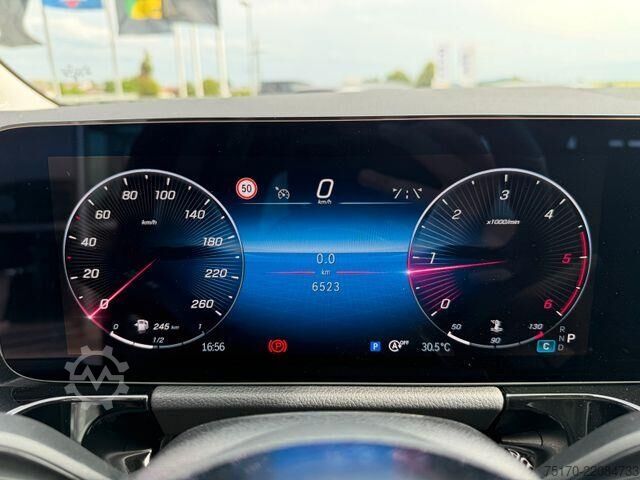 Loading platform Mercedes-Benz GLA 200 d Progressive AHK+TOTW+R-Kamera+Carplay