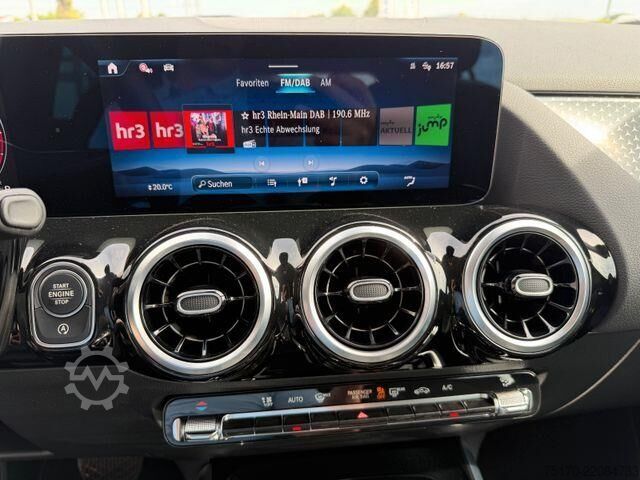 Loading platform Mercedes-Benz GLA 200 d Progressive AHK+TOTW+R-Kamera+Carplay