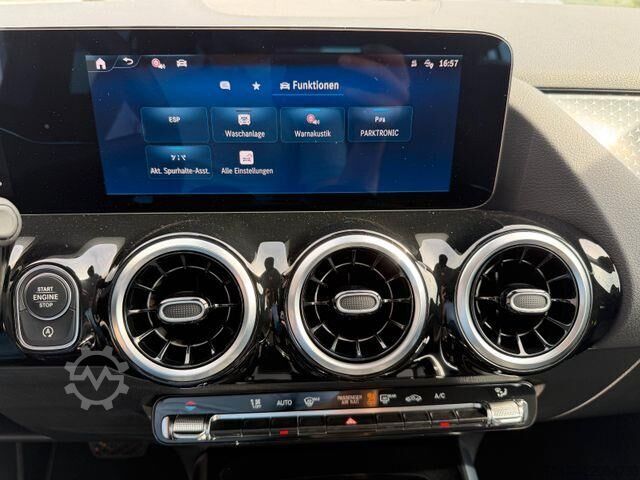 Loading platform Mercedes-Benz GLA 200 d Progressive AHK+TOTW+R-Kamera+Carplay