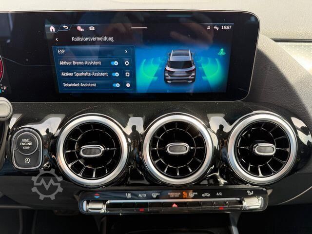Loading platform Mercedes-Benz GLA 200 d Progressive AHK+TOTW+R-Kamera+Carplay