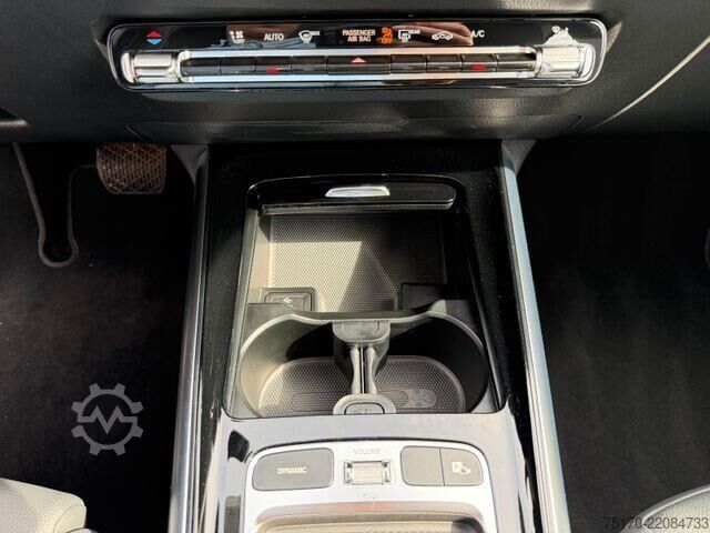Loading platform Mercedes-Benz GLA 200 d Progressive AHK+TOTW+R-Kamera+Carplay