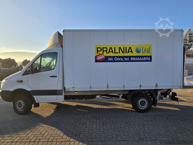 Container with tail lift Mercedes-Benz Sprinter Kontener Winda 906