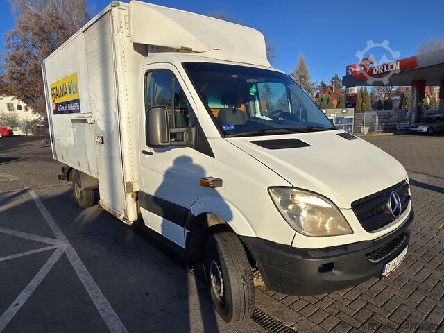Container with tail lift Mercedes-Benz Sprinter Kontener Winda 906