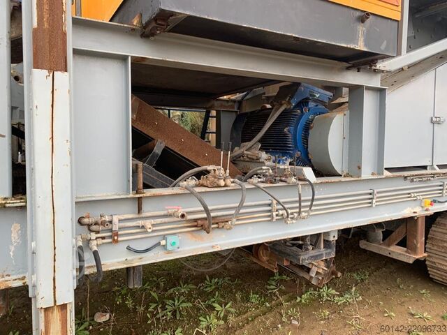 Mobile crushing and screening plant Vidts machinery 