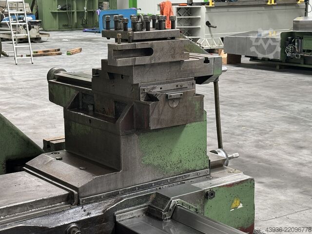 Centre lathe POREBA - TCC160 Poreba TCC160