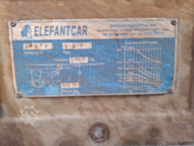 Kastenwagen IVECO DAILY 60C18 BOX + SPONDA