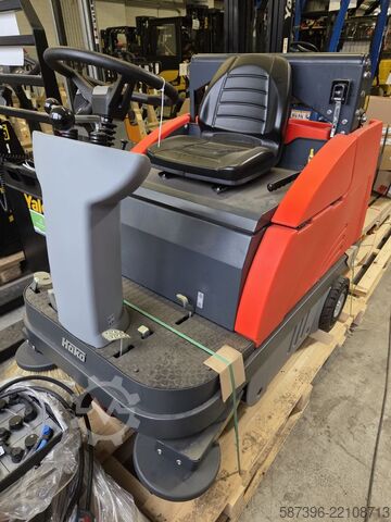 Kehrsaugmaschine Hako Sweepmaster B980 RH