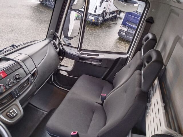 Box truck IVECO ML120E22