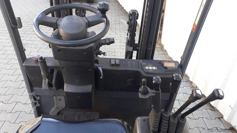 Forklift ID No.: 13108 Toyota 7FBEST 15
