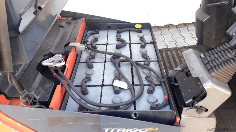 Forklift ID No.: 13108 Toyota 7FBEST 15