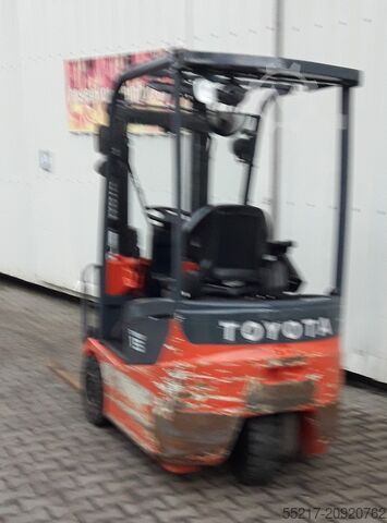 Forklift ID No.: 14587 Toyota 7FBEST 15