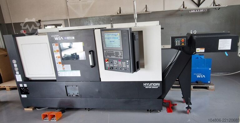 CNC lathe Hyundai WIA HD2600 Hyundai Hyundai WIA HD 2600