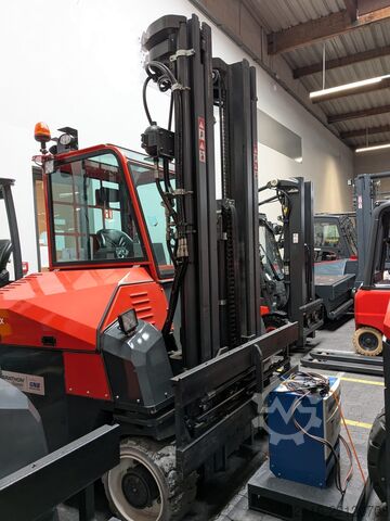 4-way forklift Combilift CBE4000 TRIPLEX 6500 FULL CABIN FREE LIF