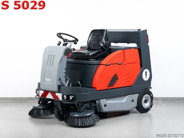 Hako Jonas 1200 D Sweeper Hako Jonas 1200 D Diesel - 735mth - 13200m²/h