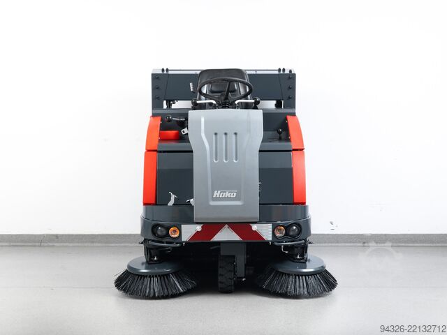 Hako Jonas 1200 D Sweeper Hako Jonas 1200 D Diesel - 735mth - 13200m²/h