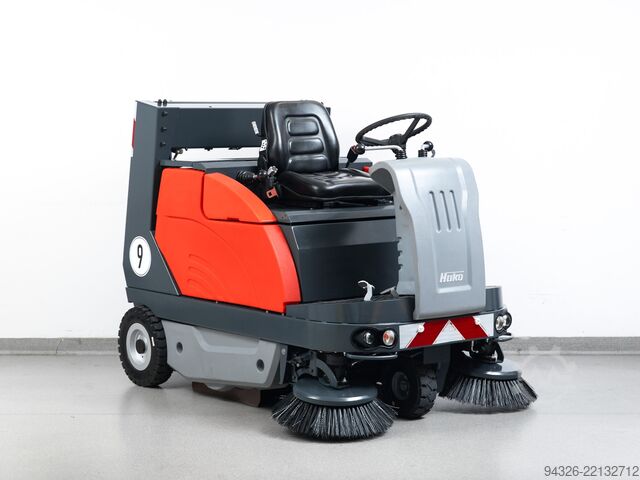Hako Jonas 1200 D Sweeper Hako Jonas 1200 D Diesel - 735mth - 13200m²/h