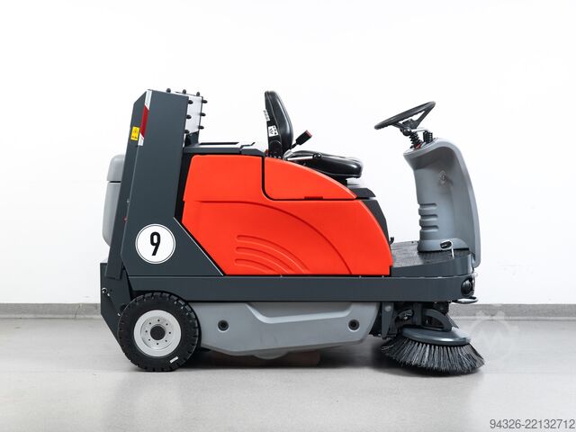 Hako Jonas 1200 D Sweeper Hako Jonas 1200 D Diesel - 735mth - 13200m²/h