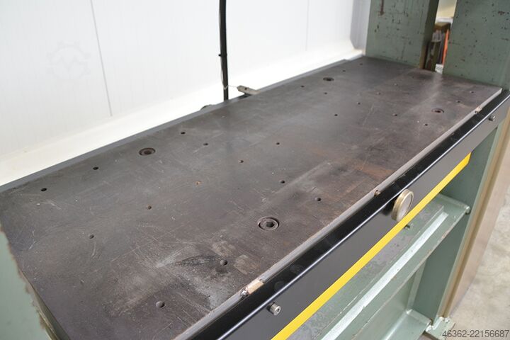 Hydraulic press KOLMAG T200