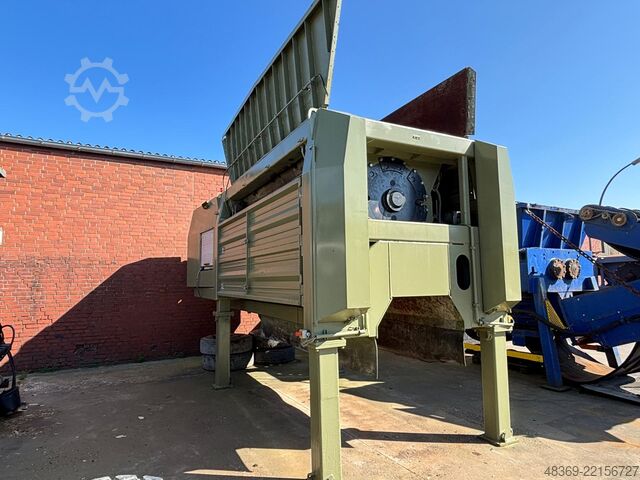 Single shaft shredder Komptech Terminator 5000E