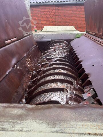 Single shaft shredder Komptech Terminator 5000E