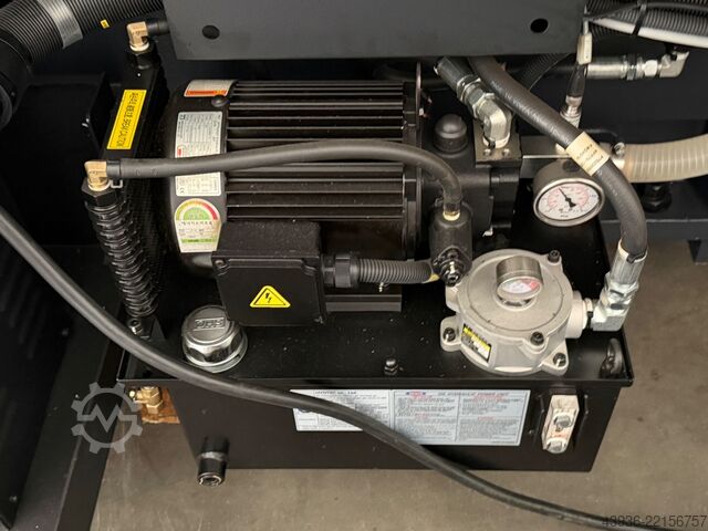 CNC Lathe c-axis DOOSAN PUMA GT3100M Doosan Puma GR3100M