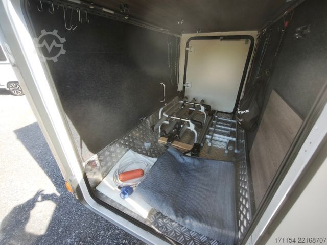 Integriertes Wohnmobil MOBILVETTA K-Silver I 59, Längsbetten, Solar, Klima, TV,