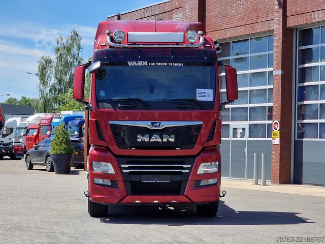 Hakenarmsystem MAN TGX 35.500 8x4*4 - Hyva Hooklift - Custom inter...