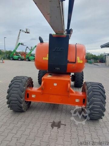 Gelenkteleskoparbeitsbühne JLG 800AJ