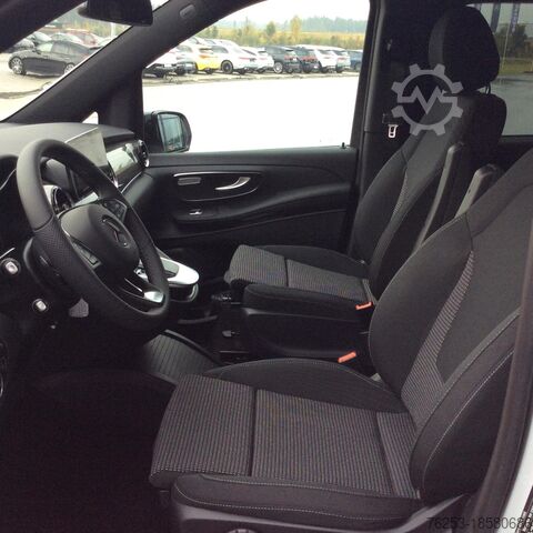 Minibus Mercedes-Benz EQV 300 lang (7 Sitzer) SpurW Sport Navi ACC LM