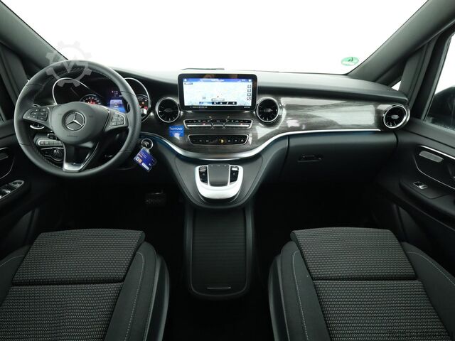 Minibus Mercedes-Benz EQV 300 lang (7 Sitzer) SpurW Sport Navi ACC LM