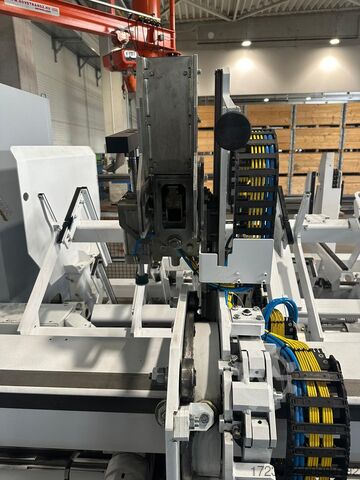 Laser cutting machine TRUMPF TruLaser Tube 7000 fiber