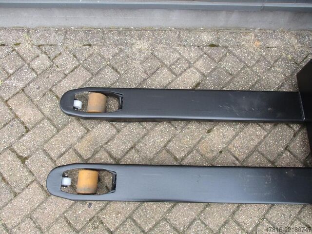 Niederhubwagen TOYOTA LWE160