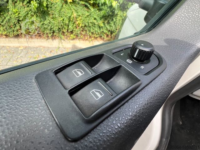 Transporter mit Koffer VOLKSWAGEN T5 Transporter 2.0 Tdi Koffer Alko Luftfederung