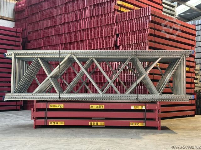 High-bay warehouse pallet racking system SSI Schäfer PR 600 Regallänge: 27,99 lfm.