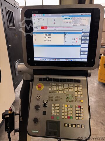 Vertical machining center Deckel Maho DMC 635V