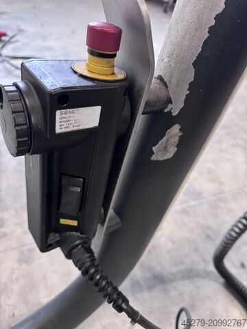 Vertical machining center Deckel Maho DMC 635V