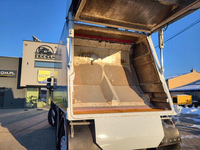 Garbage truck Renault D26