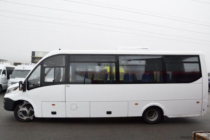 Motor coach Rosero Rosero P First