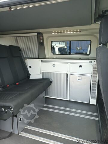 Campervan Volkswagen California Coast 2022 | Cambio automatico | Tetto a soffietto