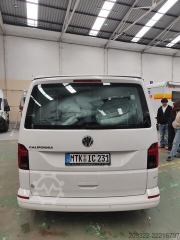 Campervan Volkswagen California Coast 2022 | Cambio automatico | Tetto a soffietto