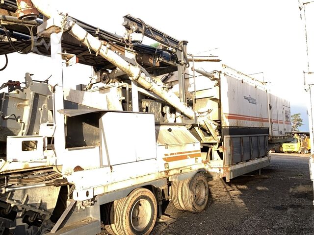 Asphalt Recycler Wirtgen KMA 200