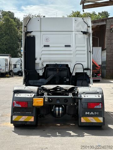 Standard SZM MAN TGX 18.440 4x2BL EU4 NAVI / KLIMA /