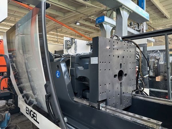 Spritzgießmaschine Engel Victory 330H/80V/160 combi Ecodrive