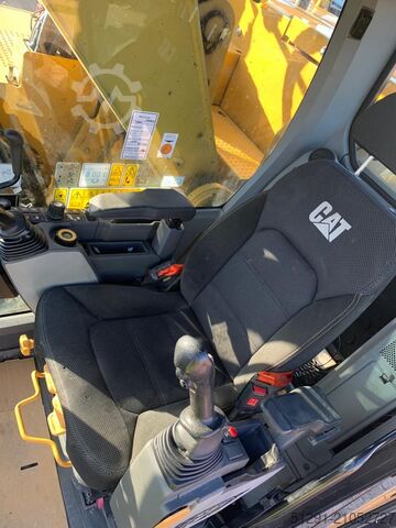 EXCAVATOR Caterpillar 325-07C