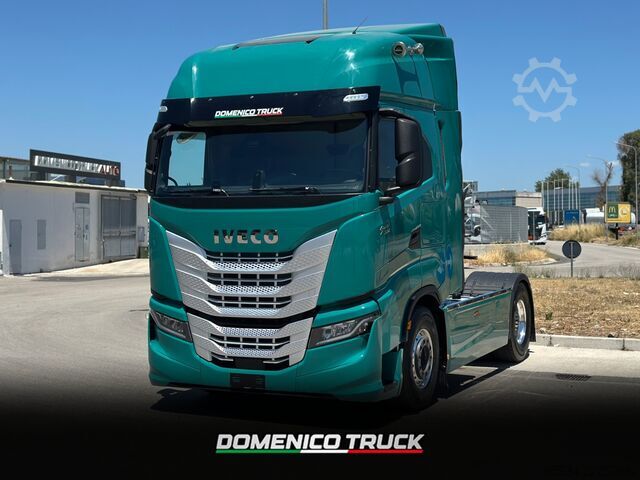 Standard tractor unit Iveco S WAY 530