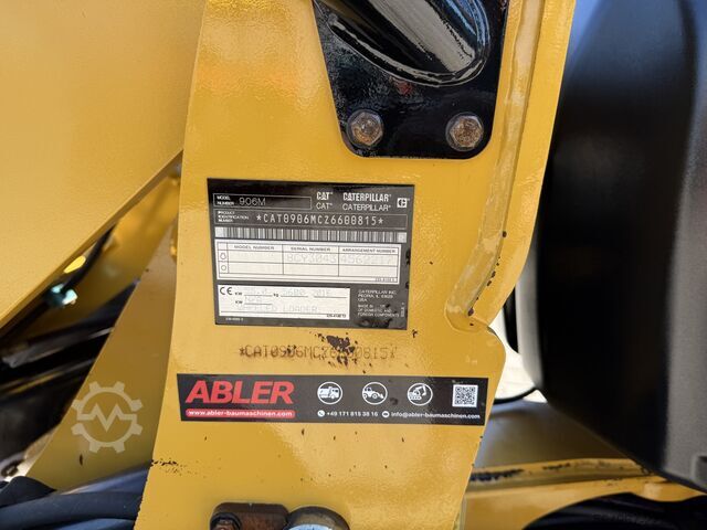 Loader Caterpillar 906M Radlader 55 kW 5600 kg