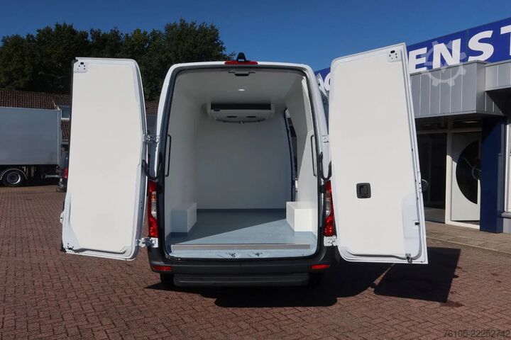 Refrigerated/freezer transport (delivery van) Mercedes-Benz 317CDI L2/H2 Automaat Carrier Xarios koelen/vri...
