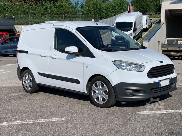 Compact van Ford Courier Van